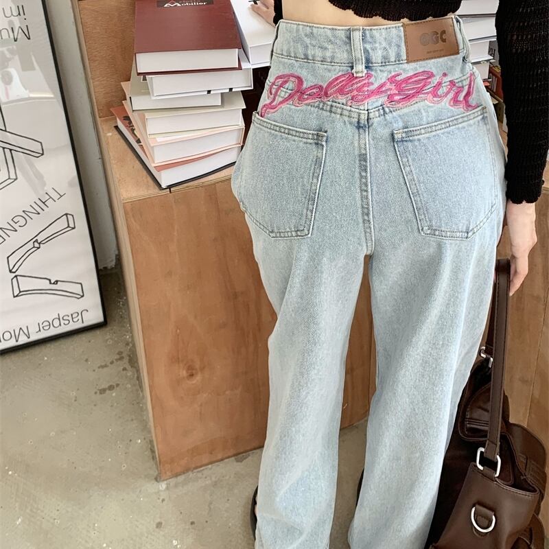 パンツ レディース デニム XS S M L Gパン ジーンズ バックロゴ ブルーデニム ロング丈 かっこいい クール きれいめ ストリート モード系 ブルーウォッシュ お目立ち 存在感 主役級 コーデ ファッション ガーリー ドーリー 大人可愛い おとな かわいい 日本未入荷 送料無料 旅行 海外 空港ファッション パーティー イベント ライブ コンサート ハイウエスト 美脚 脚長効果 カッコいい カッコイイ 蛍光色 アメリカン アメカジ