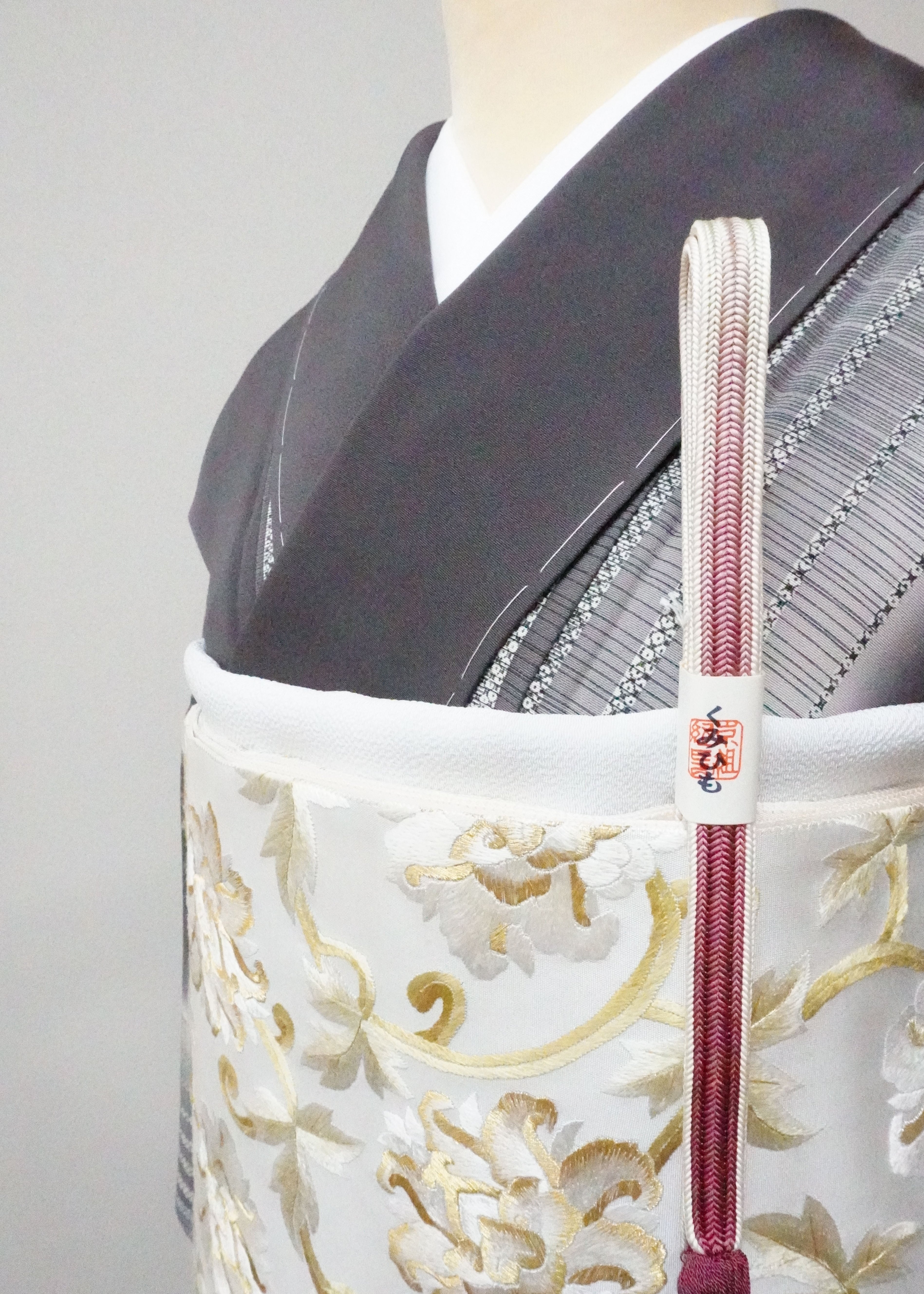 グレー地縦変わり縞付け下げ  LUKHO-024