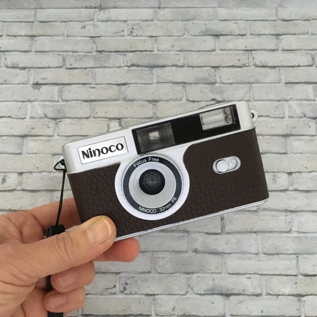 Compact 35mm フィルムカメラ <チョコレートブラウン>