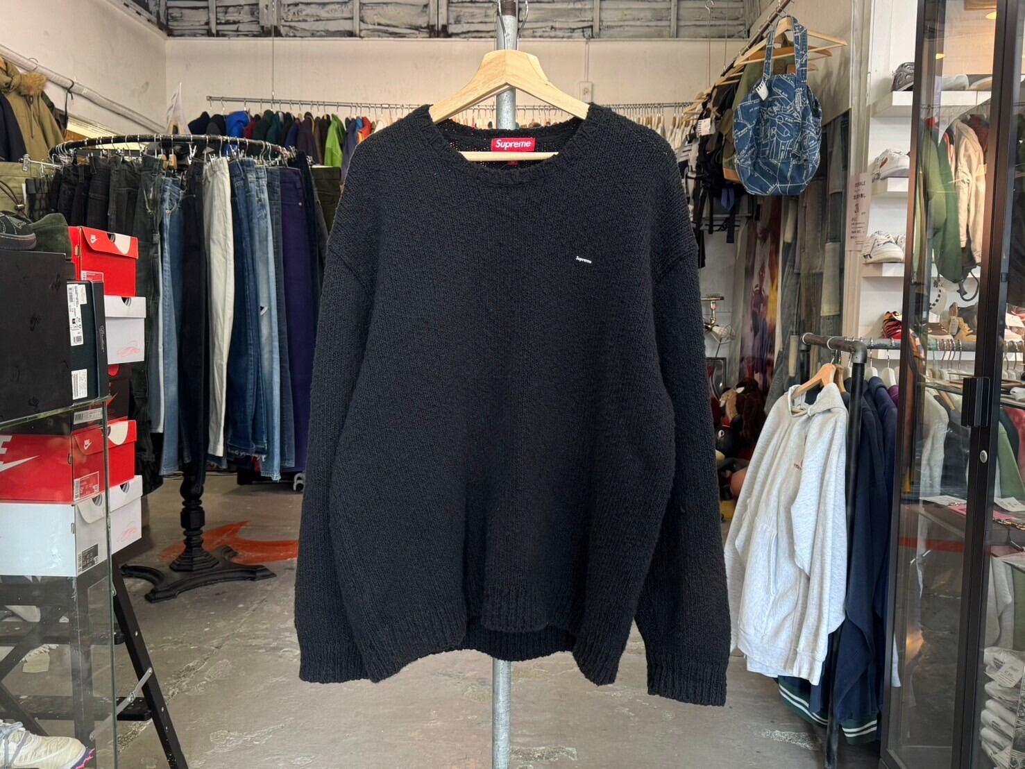 Supreme BOUCLE SMALL BOX SWEATER BLACK XL 81333 | BRAND BUYERS OSAKA