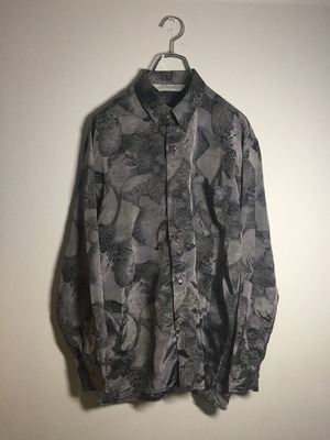 総柄 デザインシャツ アート風 光沢感