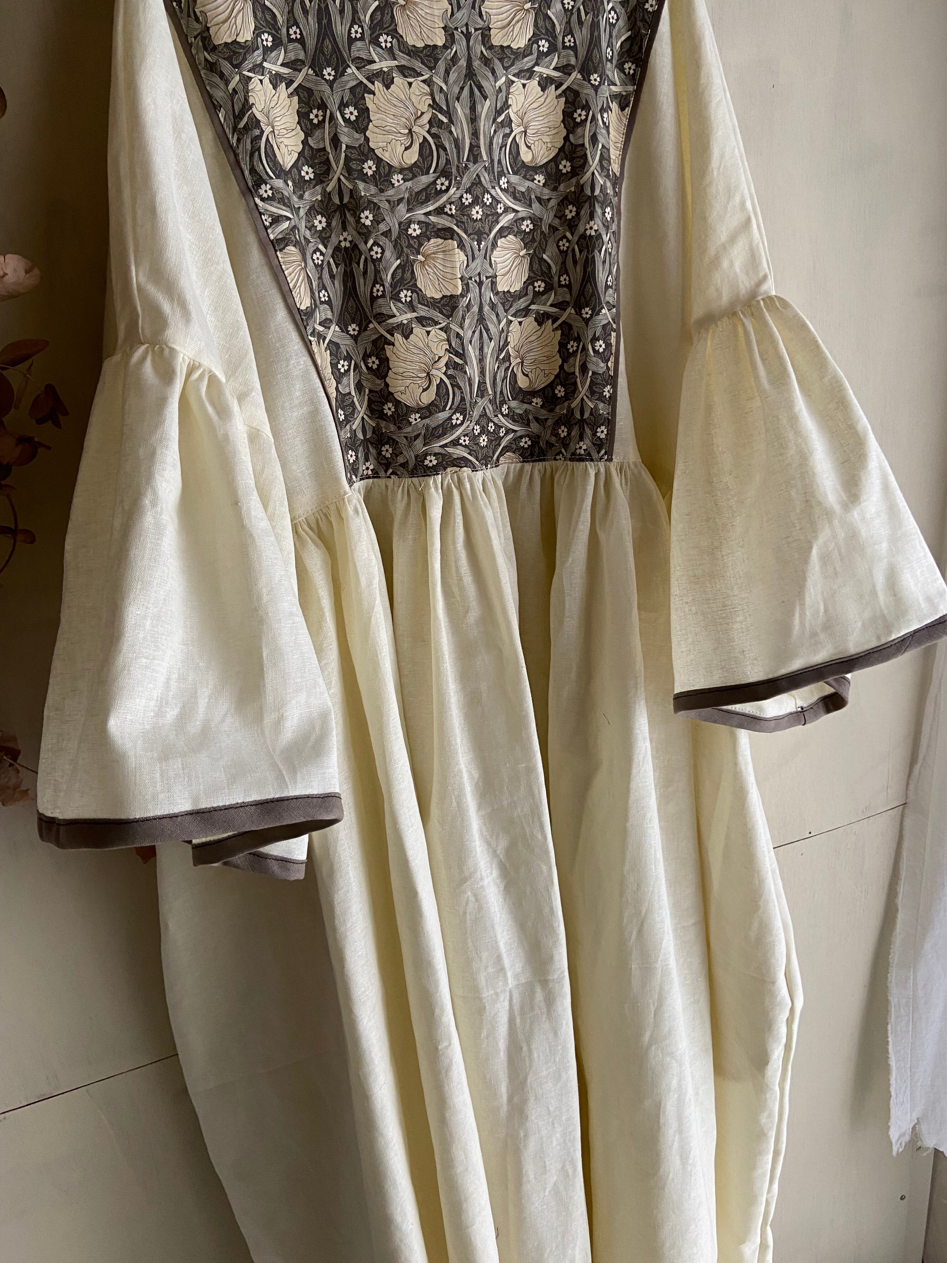 ウィリアムモリスの切り替えワンピース／ピンパーネル | Lily andantino 