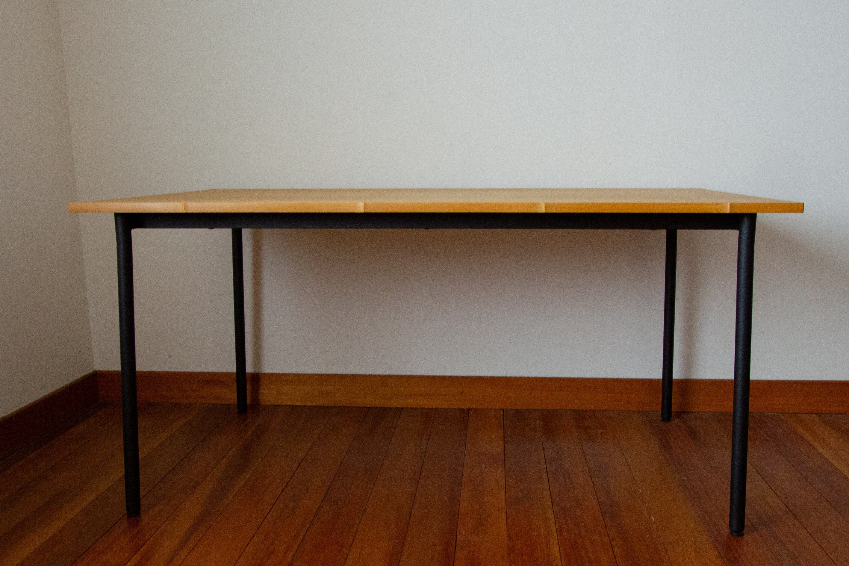 涼やかな竹の天板に癒される、ダイニングテーブル」 竹材/ダイニング