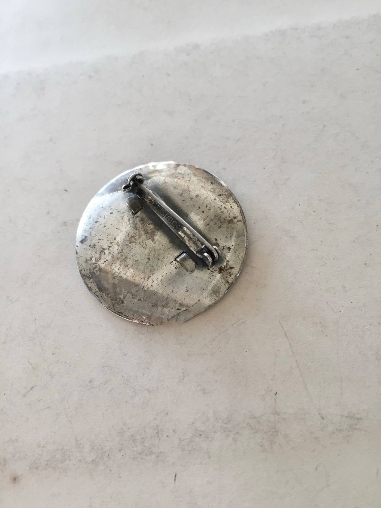 Africa 70s 佇みのガゼルとブローチ ヴィンテージ