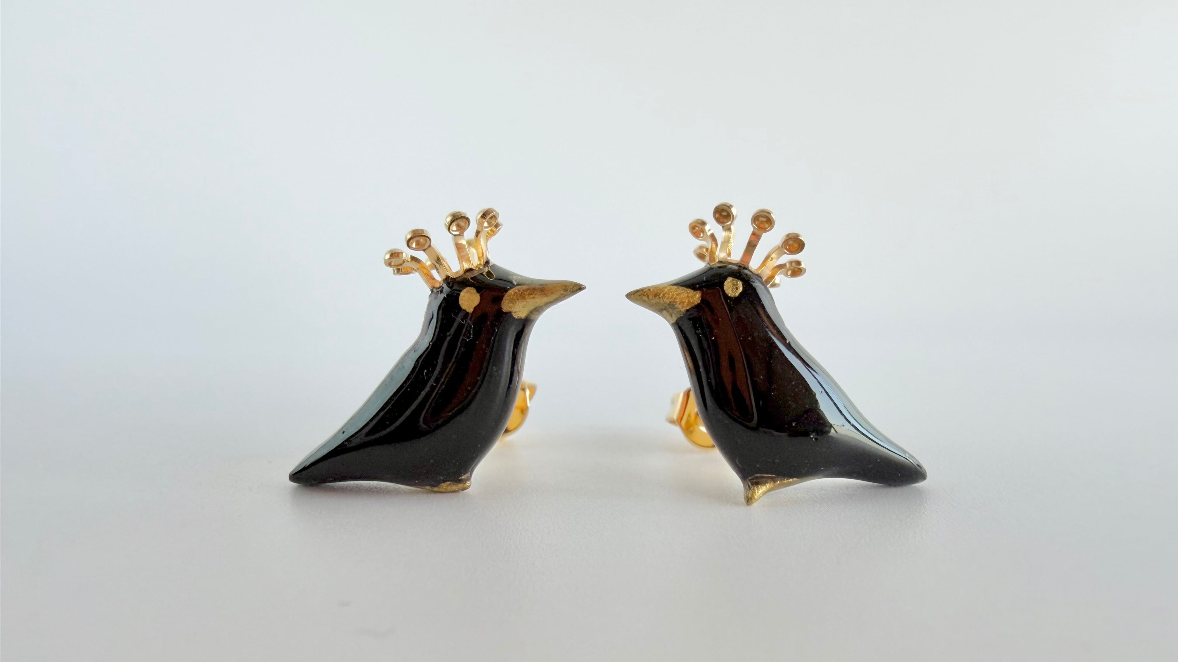 王冠乗せカラスくん ぷっくりピアス・イヤリング