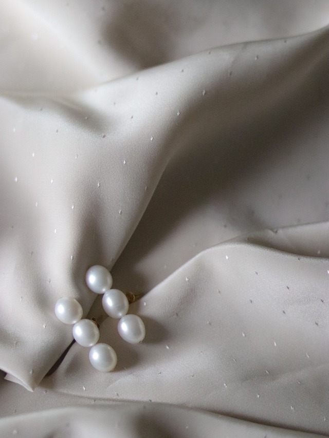 pearl × pearl accessory