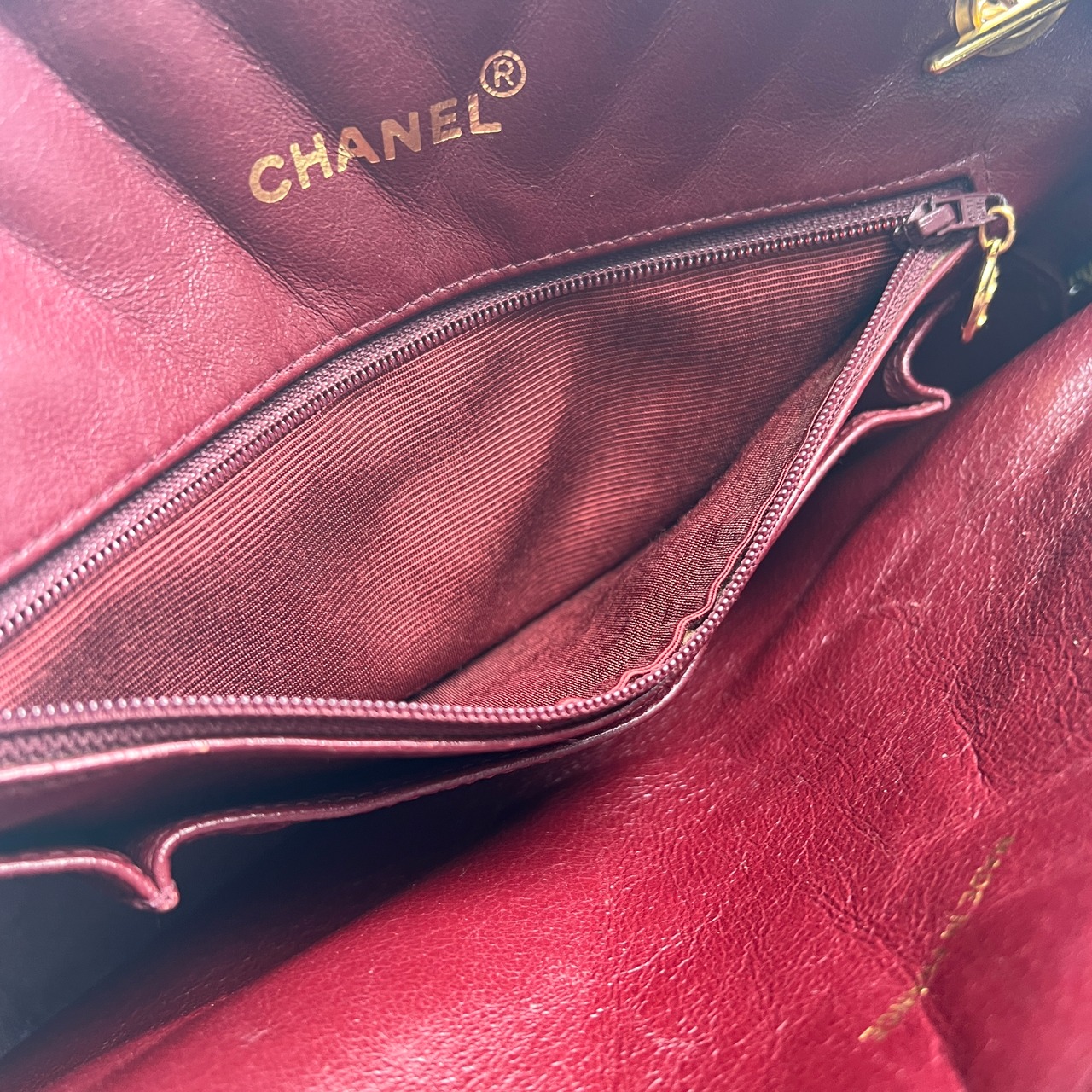 CHANEL シャネル Vステッチ ココマーク ラムスキン ショルダーバッグ 黒 A-13901