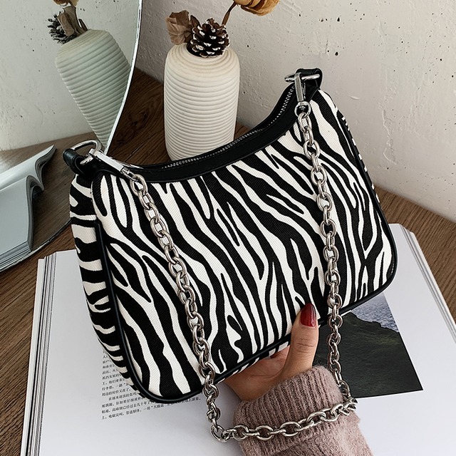 今年人気のスモールバッグレディース2020新しい流行のファッションネットレッドチェーンワンショルダーアンダーアームバッグニッチメッセンジャーバッグ Tiancai_Wing_Bag95968021260