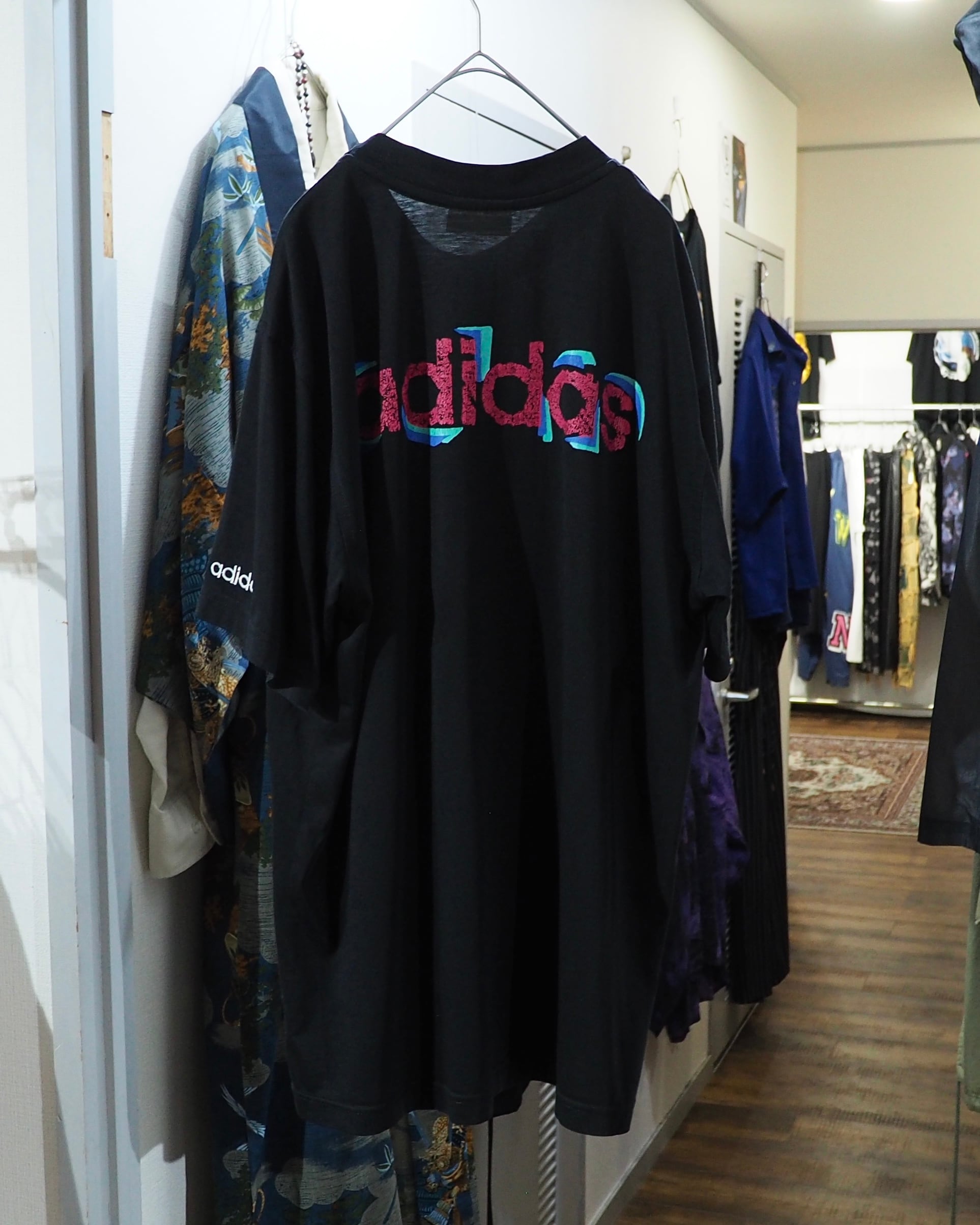1990s " Old adidas " Neon Trefoil Logo printed vintage SS Tee