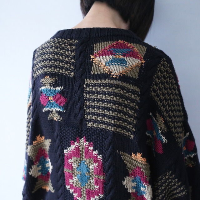 black base art pattern over silhouette cotton knit sweater