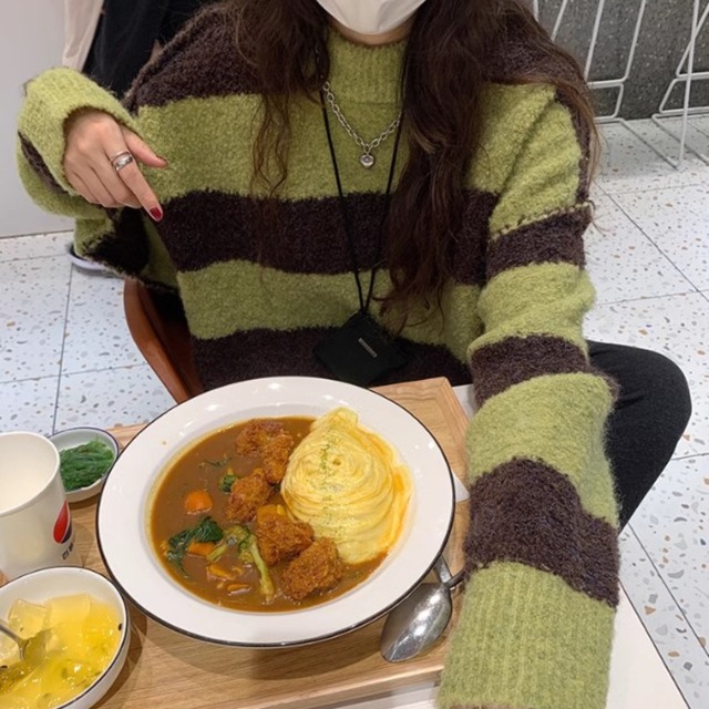 オーバーボーダーニット