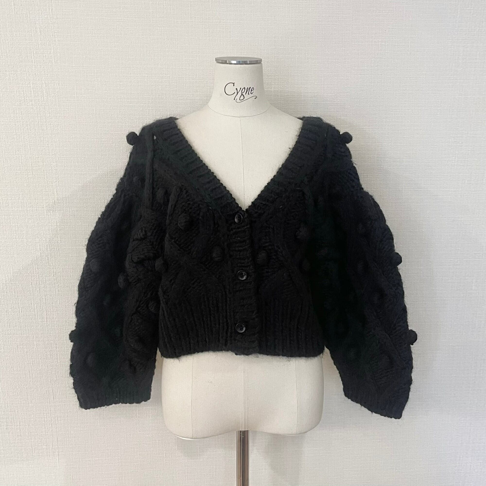 手編みポンポンカーディガン Florent ブラック | Cygne 
