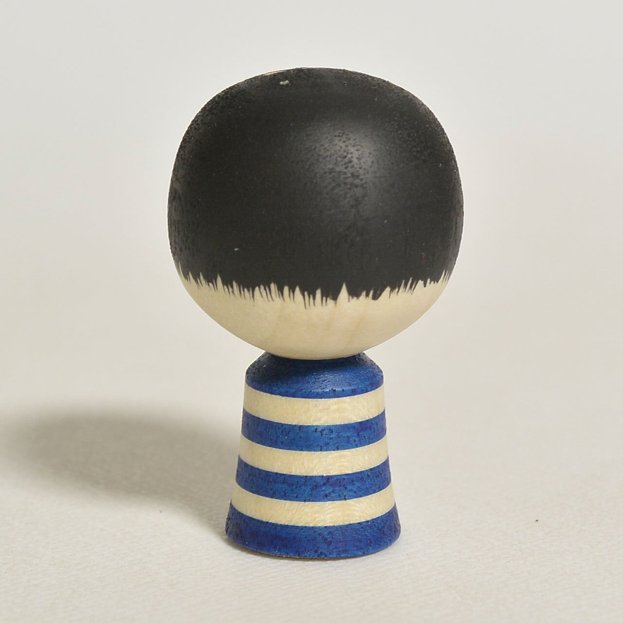 入れ物こけし　ミニこけしミニ駒付き 青の小寸こけし（ミニこけし） 約1.5寸 約4.5cm 鈴木明 工人（作並系