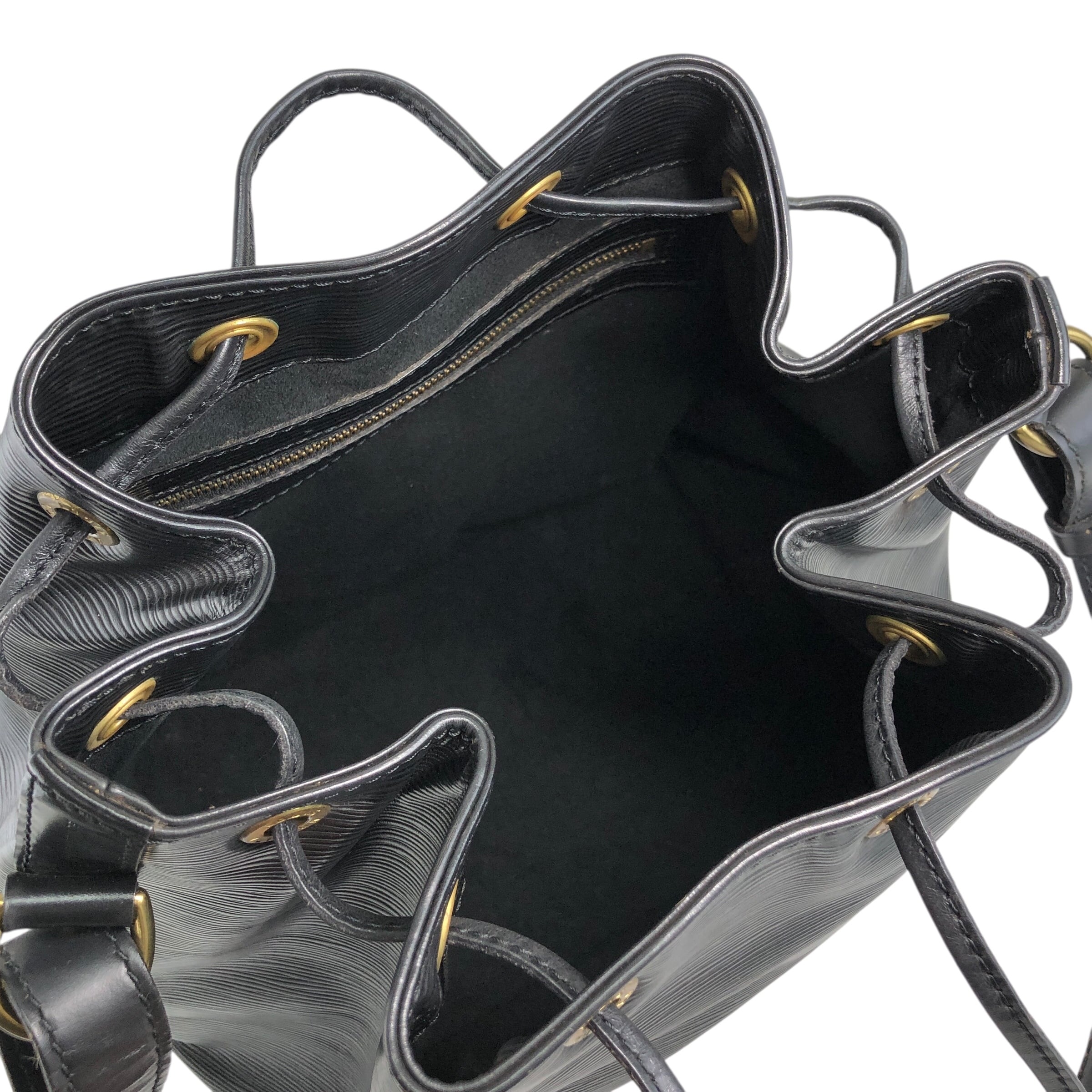 LOUIS VUITTON ルイヴィトン エピ ショルダーバッグ ブラック レザー