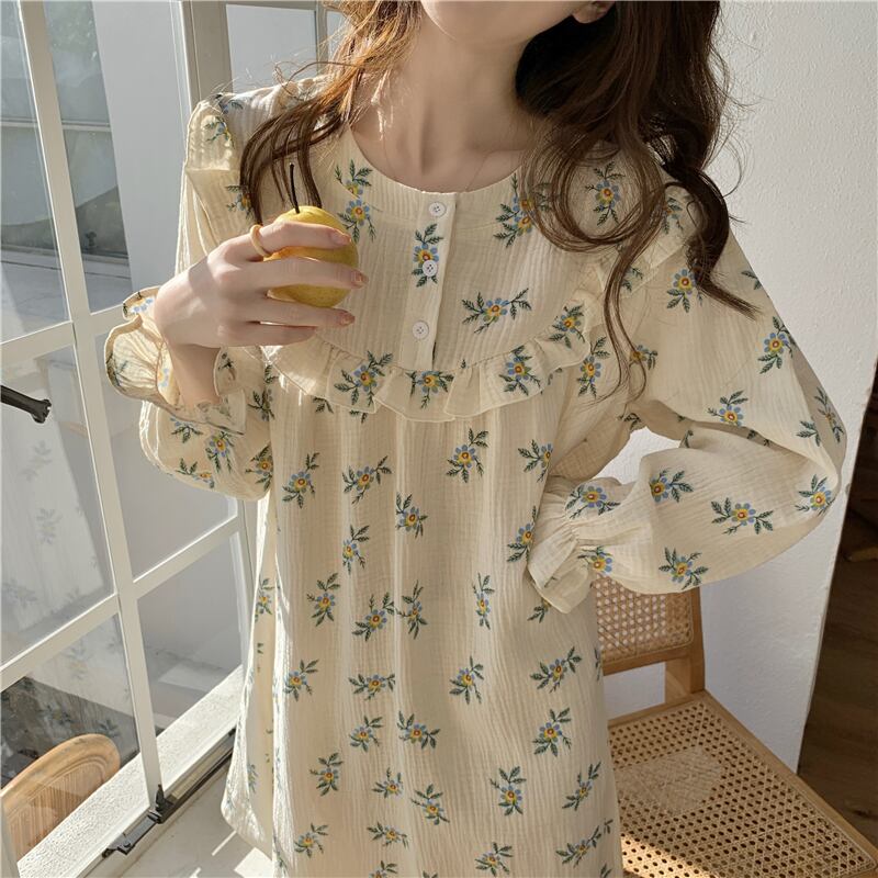 フローラルロングオータム コットン 大人ガーリー スウィート キュート カジュアル 秋物 花柄 萌量不足65887651785