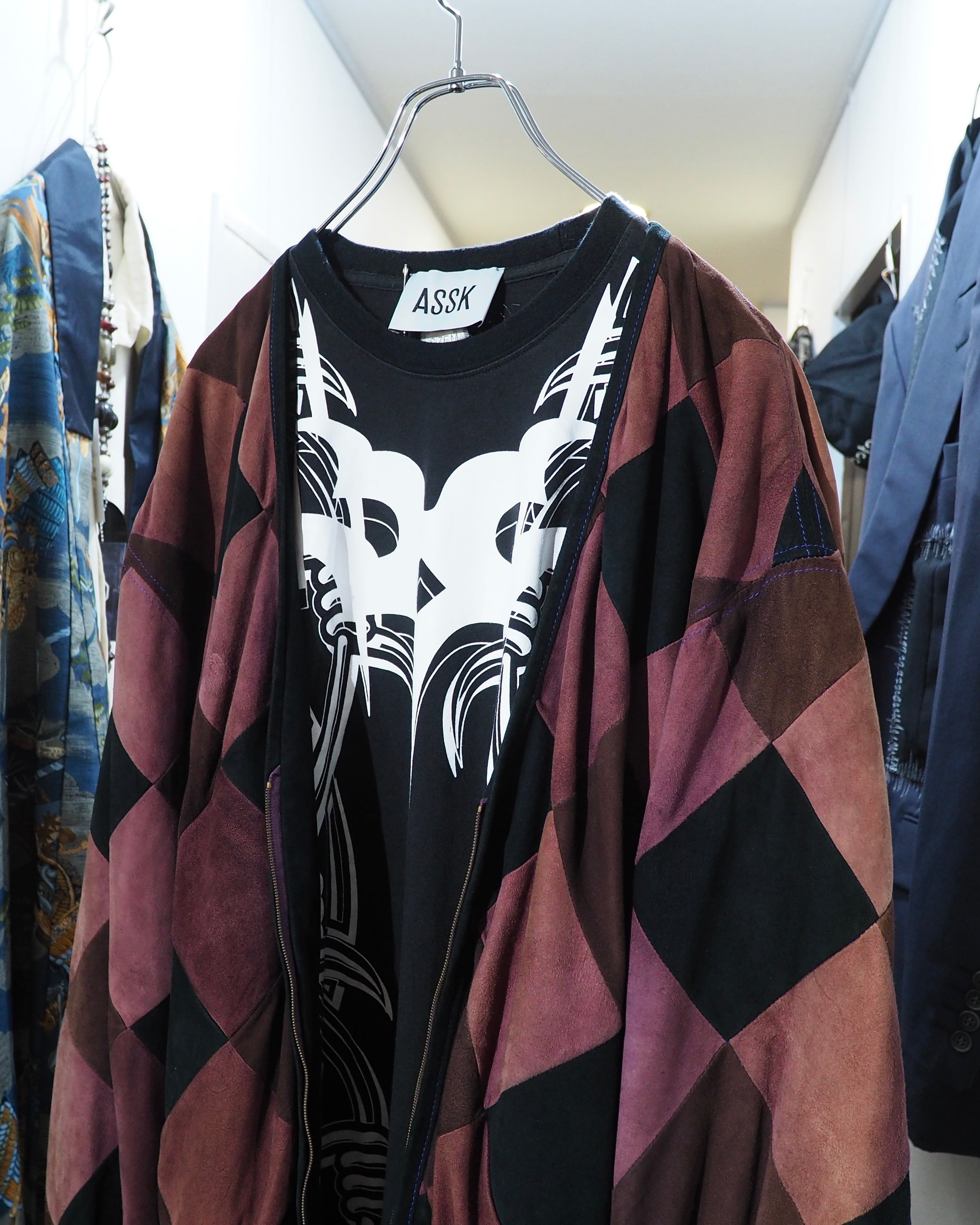 " ASSK - 捻れ " Tribal pattern printed SS Tee