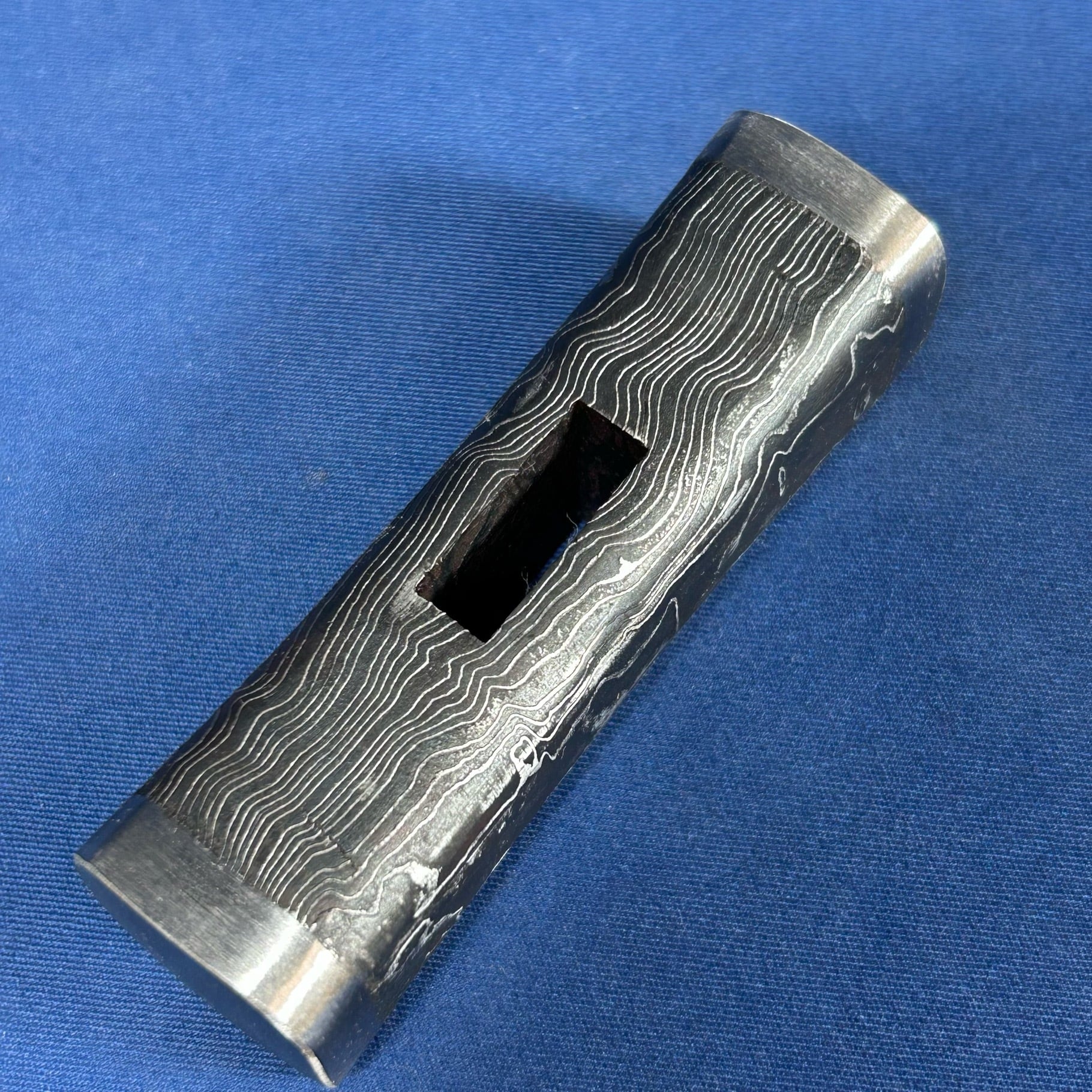 【未使用品】 道心斎正行 木目 黒 玄翁 (四角) 正行作柄付 柄込み役520g 【藤沢店】 未使用品】 道心斎正行 木目 黒 玄翁 (四角) 正行作柄付 柄込み役520g