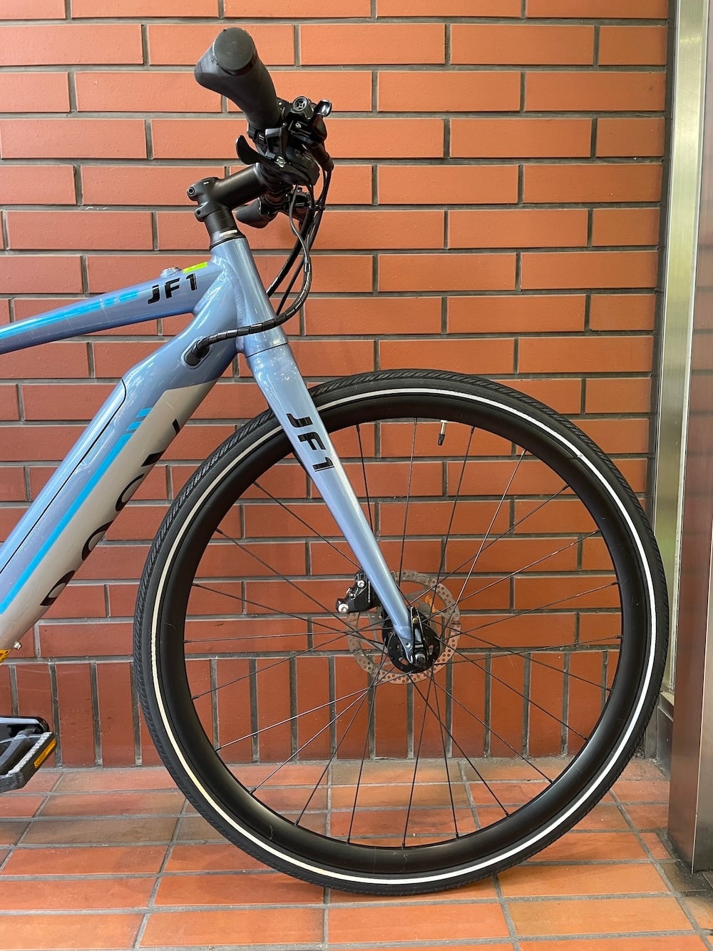 ナ*コ様 BESV JF1 中古美品 BEEw56) Besv(ベスビー) JF1 サイズM 166~182cm 電動アシスト中古車 E