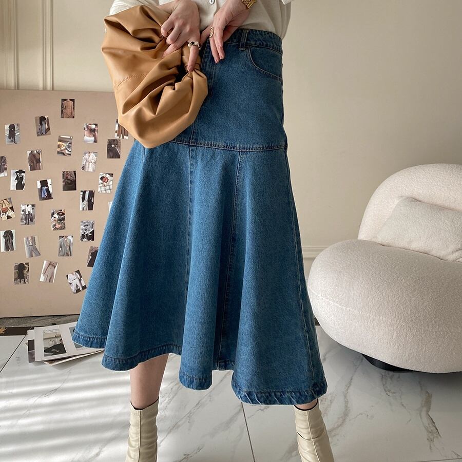 スカート レディース マーメードスカート ロング丈 フレア ウエストボタン デニム 大人可愛い シンプル カジュアル 上品 お洒落 レトロ 大人女子 こなれ感 キュート ガーリー ルーズ クール セクシー エレガント 主役級 存在感 高級感 温かい 清楚感 きちんと感 無地 秋 冬 10代 20代 30代 オフィス ビジネス OL 通勤 デート お出かけ 女子会 お泊まり 休日 パーティー イベント 着回し 普段使い お揃い 双子 韓国 送料無料 ファッション スタイル 楽ちん モテ 体型カバー 美脚
