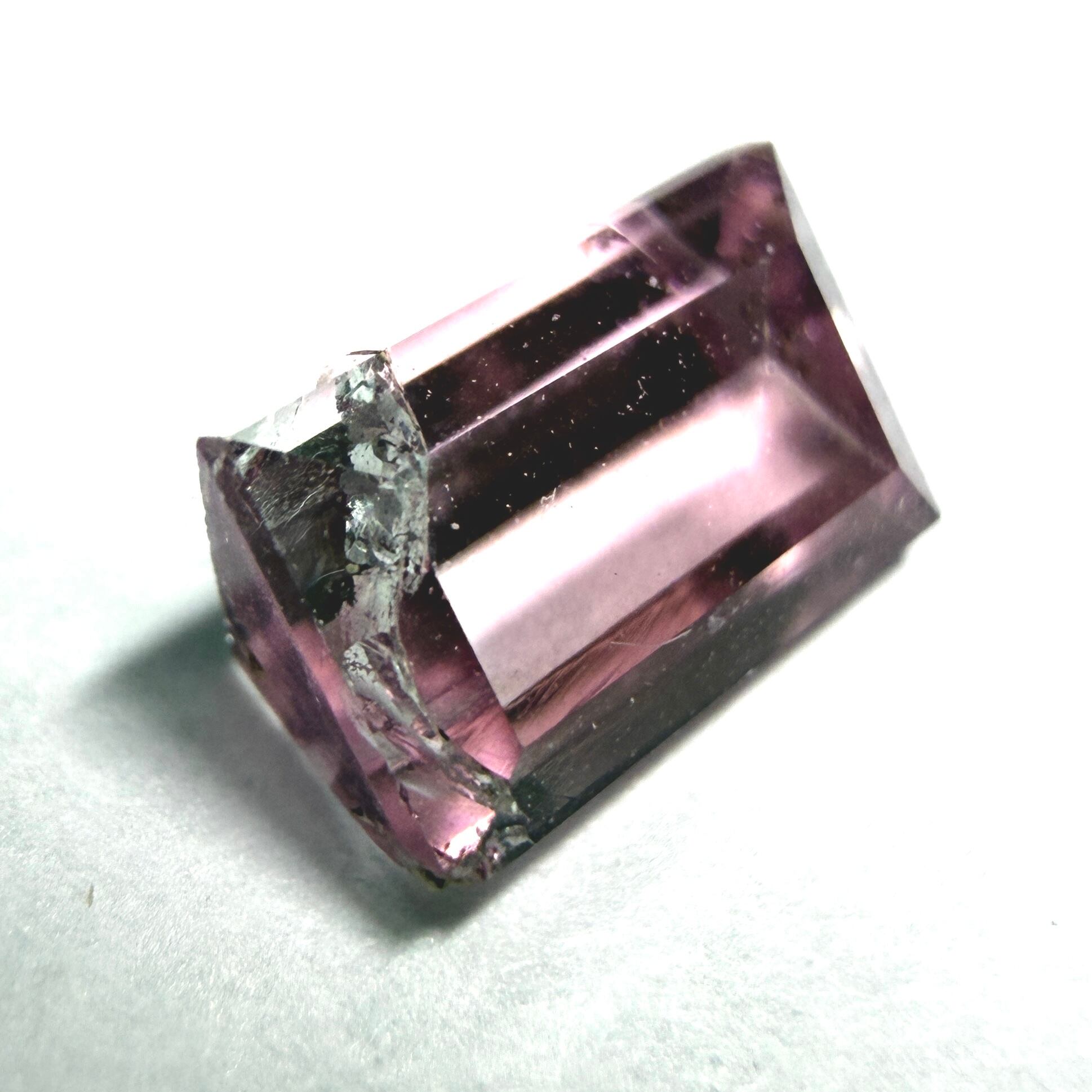 A608 天然バイカラートルマリン 0.890ct | Petal Gem