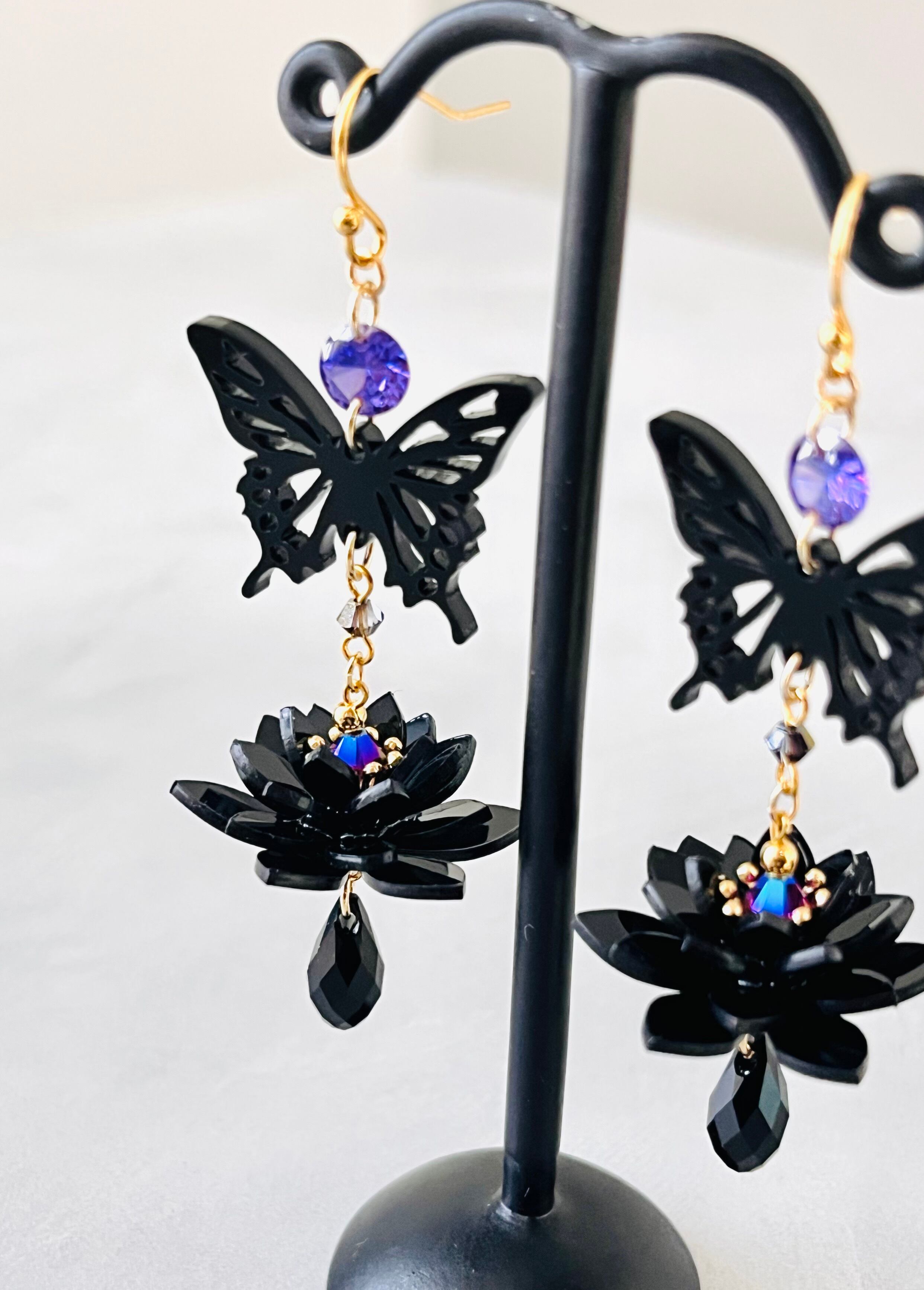 在庫限り】『毒』蓮の花ピアス/イヤリング（童磨×胡蝶しのぶイメージ