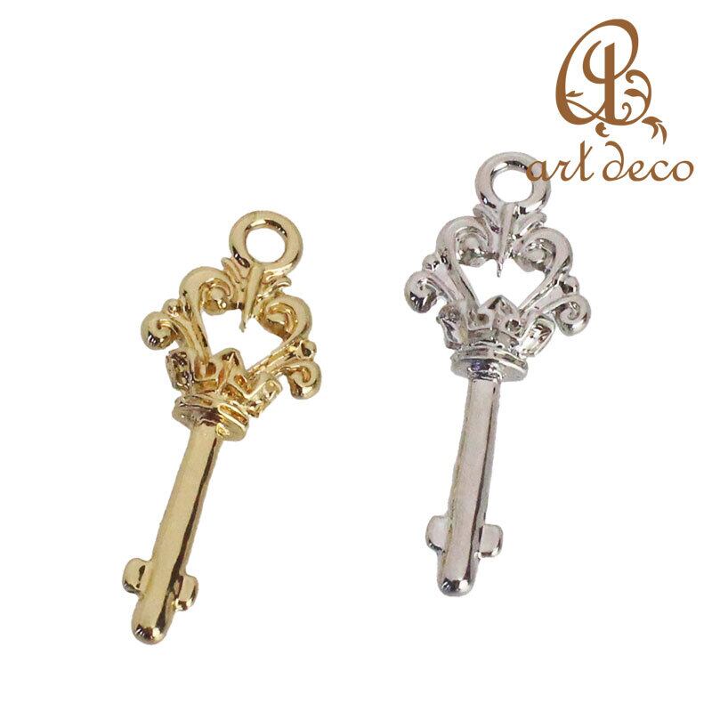 CM品 アクセサリー パーツ チャーム 王冠 クラウン 鍵 キー 10個 35mm×14mm