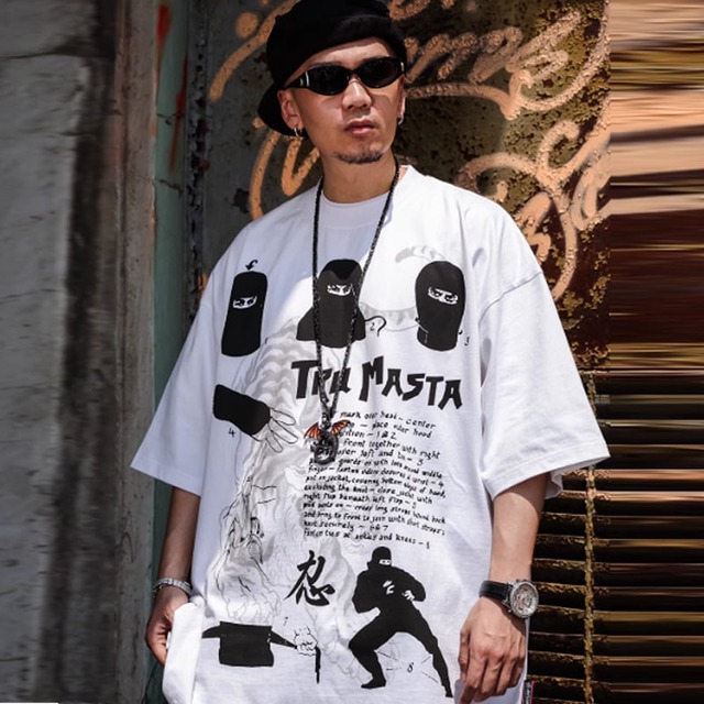 ACUSA忍者デザインプリント半袖 Tシャツ