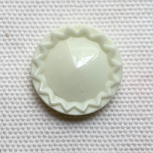 チェコガラスボタン(ホワイトウラン)1p