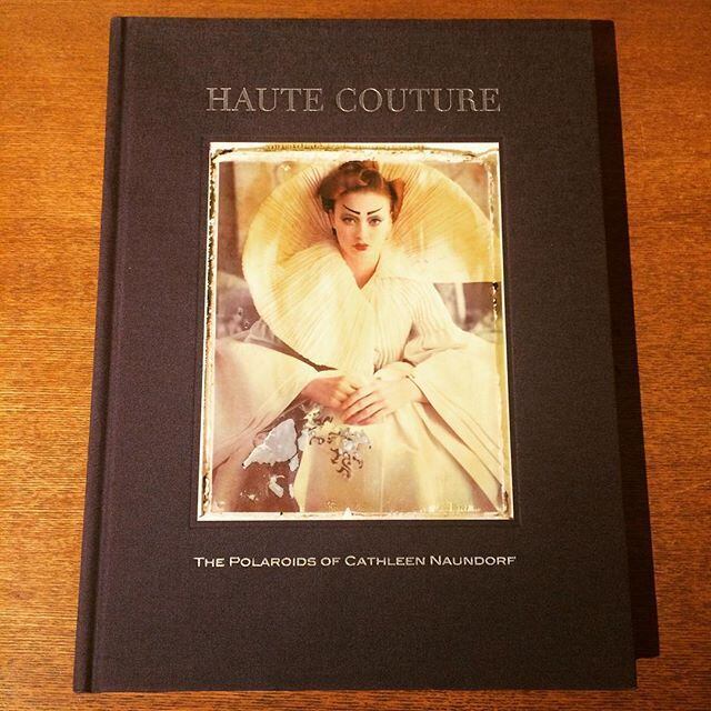 写真集「Haute Couture: The Polaroids of Cathleen Naundorf」 - 画像1