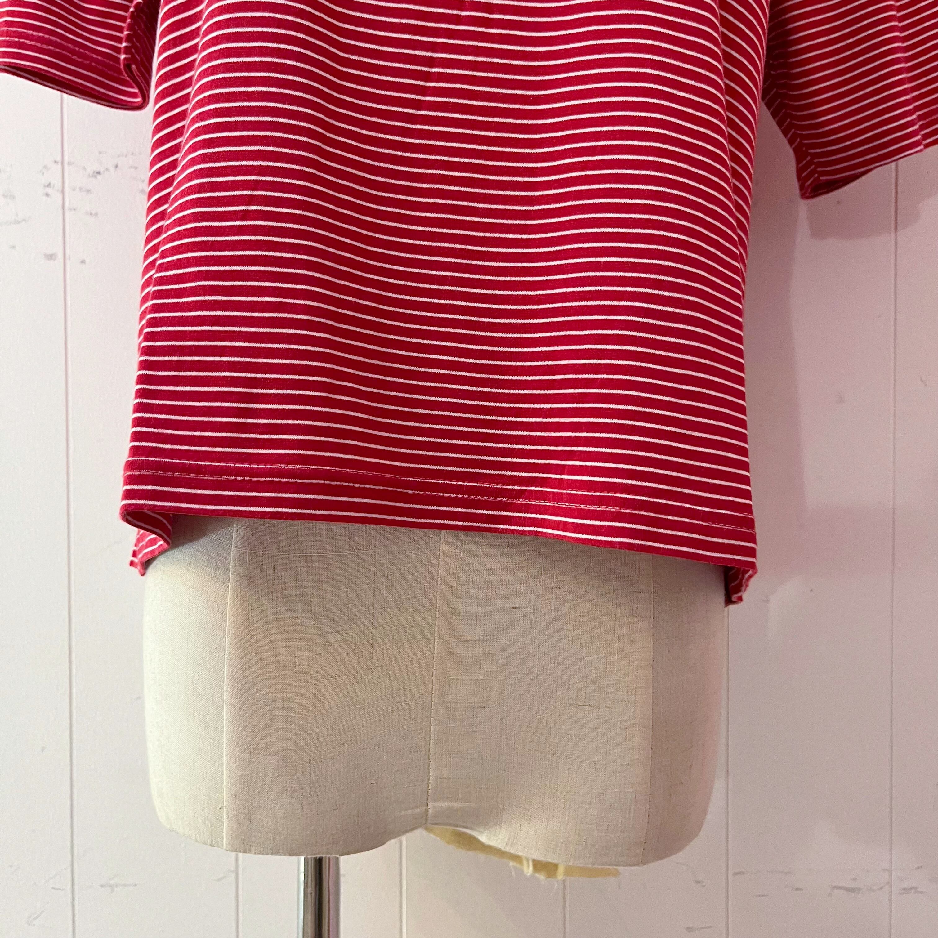 walking dog embroidery red T-shirt