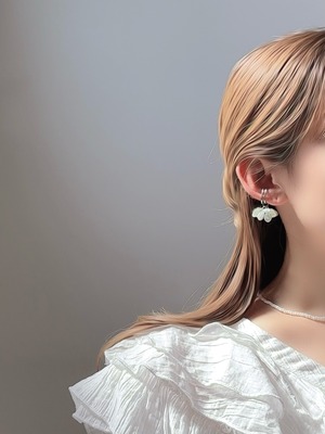 hydrangea earcuff