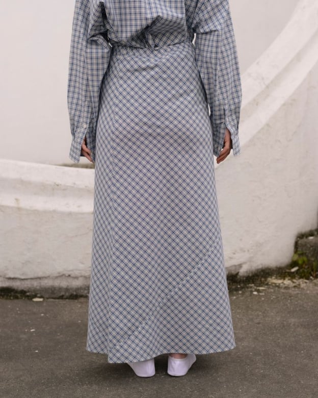 Baserange (ベースレンジ) LARVA SKIRT (BLUE CHECK) | H Nagano