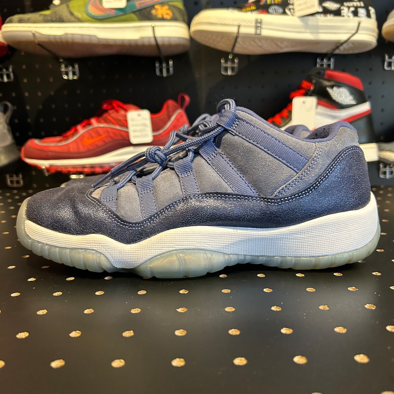 AIR JORDAN 11 RETRO LOW US6y/24cm