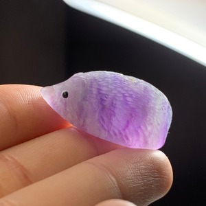 22.可愛い色合い☆フローライト ハリネズミ