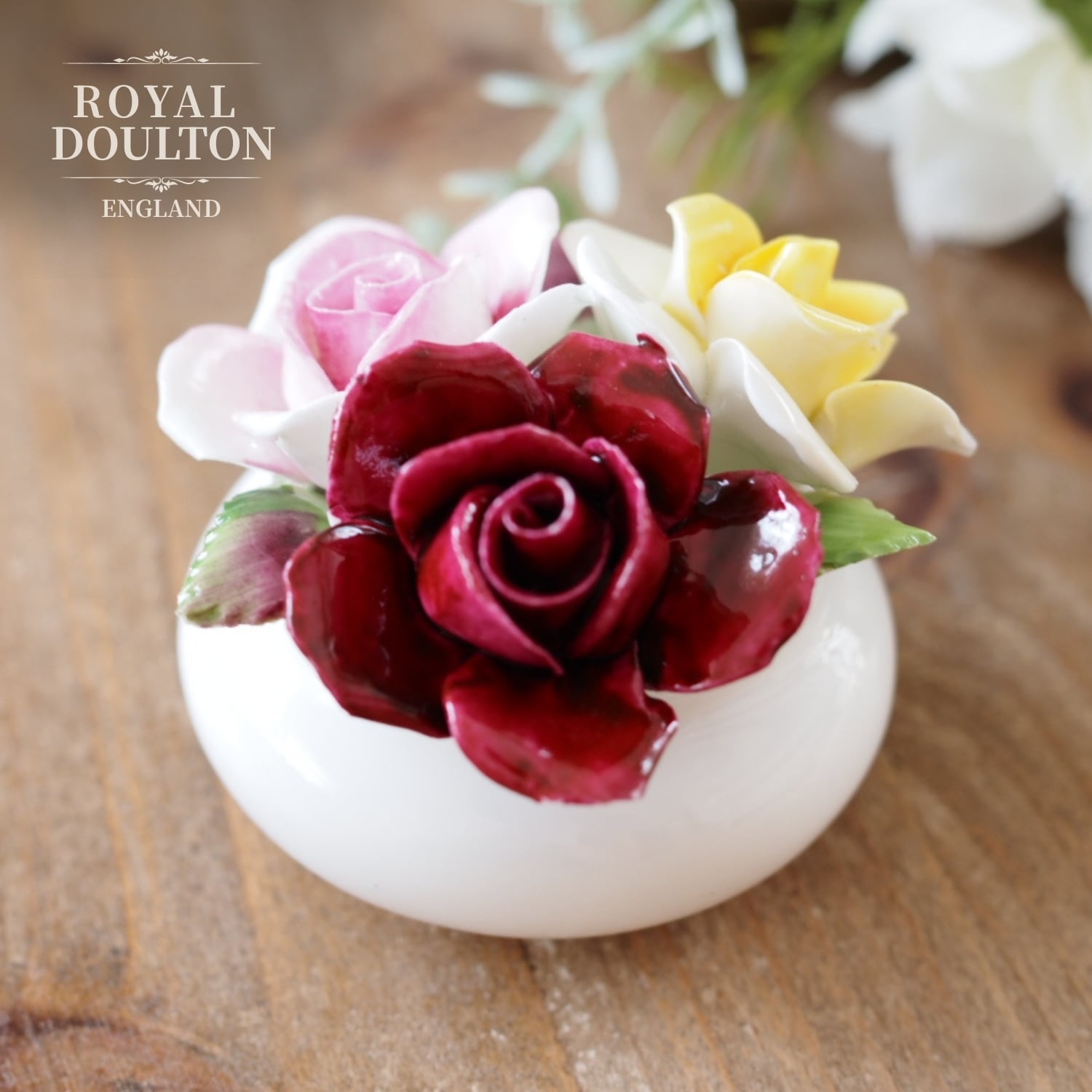 英国エインズレイ Aynsley 陶花 フラワーバスケット 陶花置物 英国雑貨