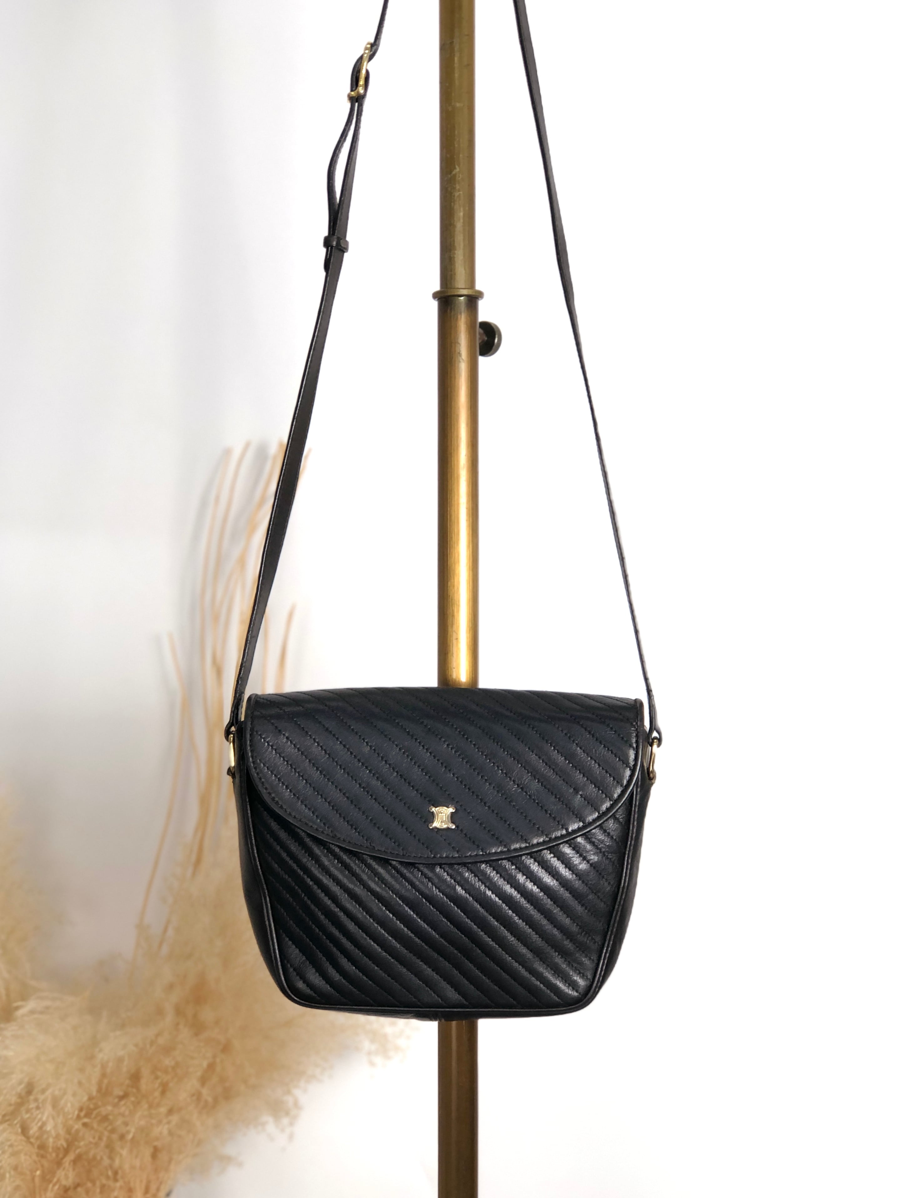 CELINE セリーヌ ショルダーバッグ ブラック ブラゾン レザー バイアステッチ vintage ヴィンテージ オールド hbufuu