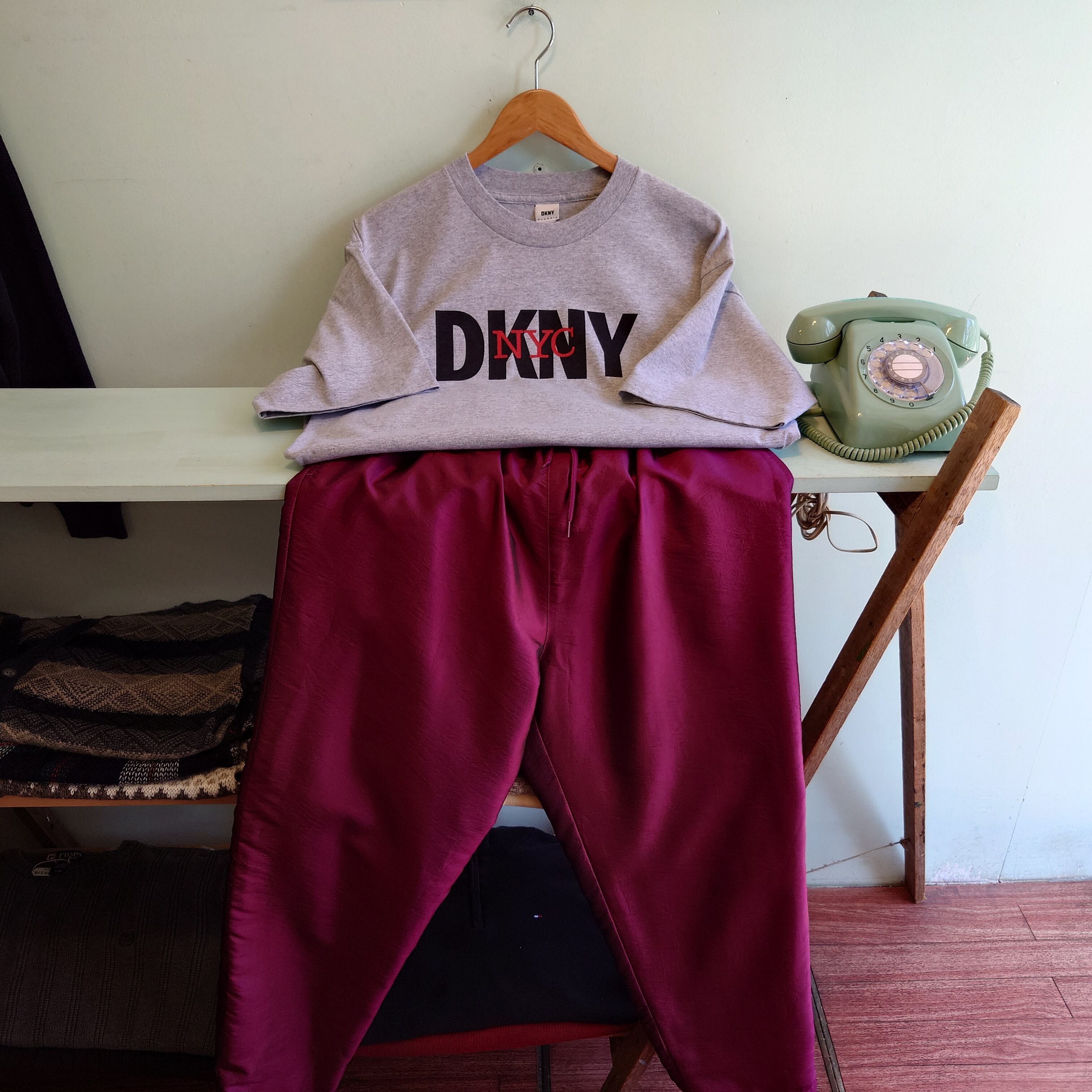 DKNY ダナキャラン 90-00s vintage ロゴTシャツ グレー L程度 | MANULBOY