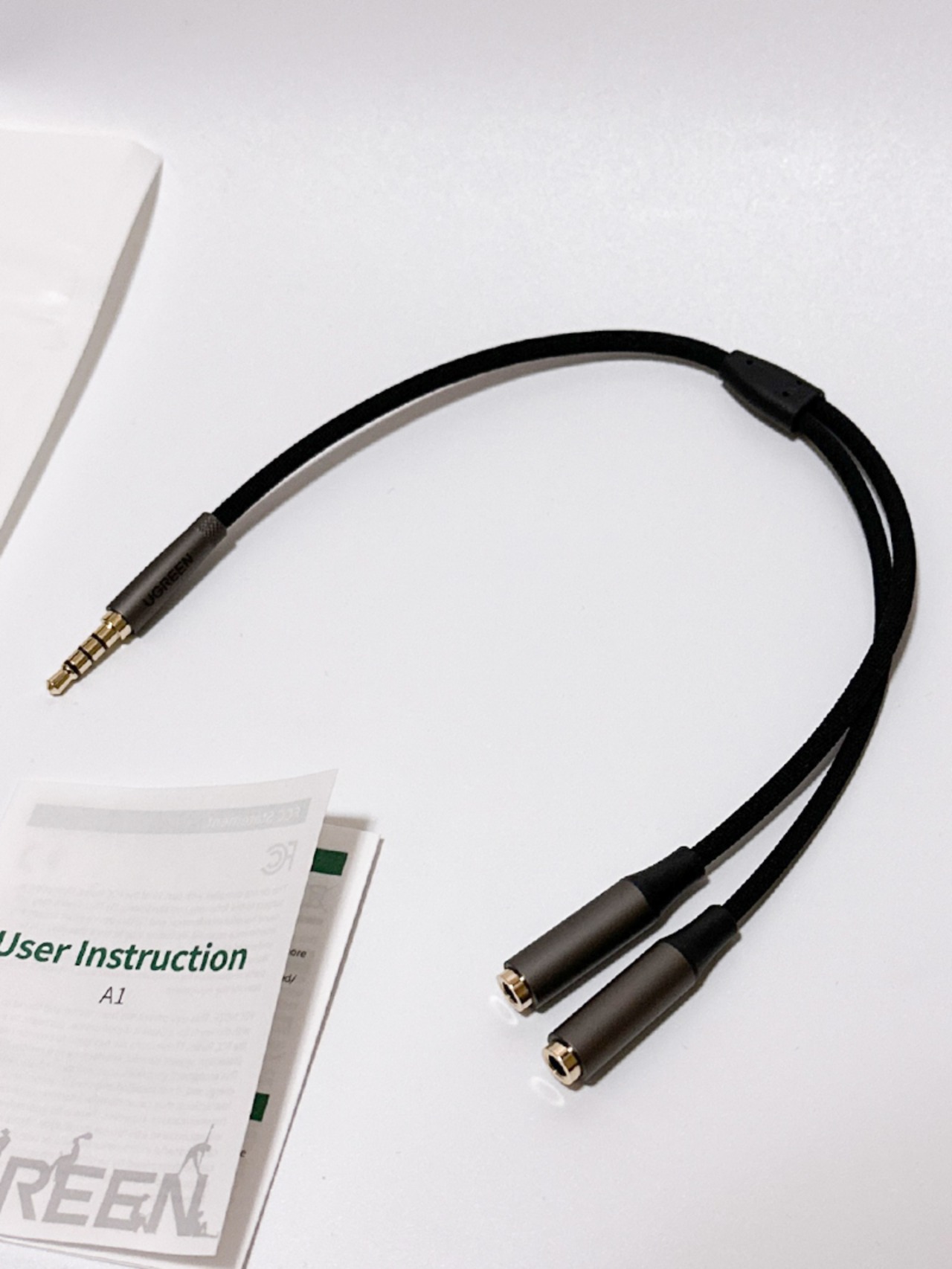 3.5mm オーディオケーブル 変換ケーブル 4極/TRRS 3極 3.5mm 分配ケーブル タブレット/MP3/PC/PS4/Xbox one 20CM