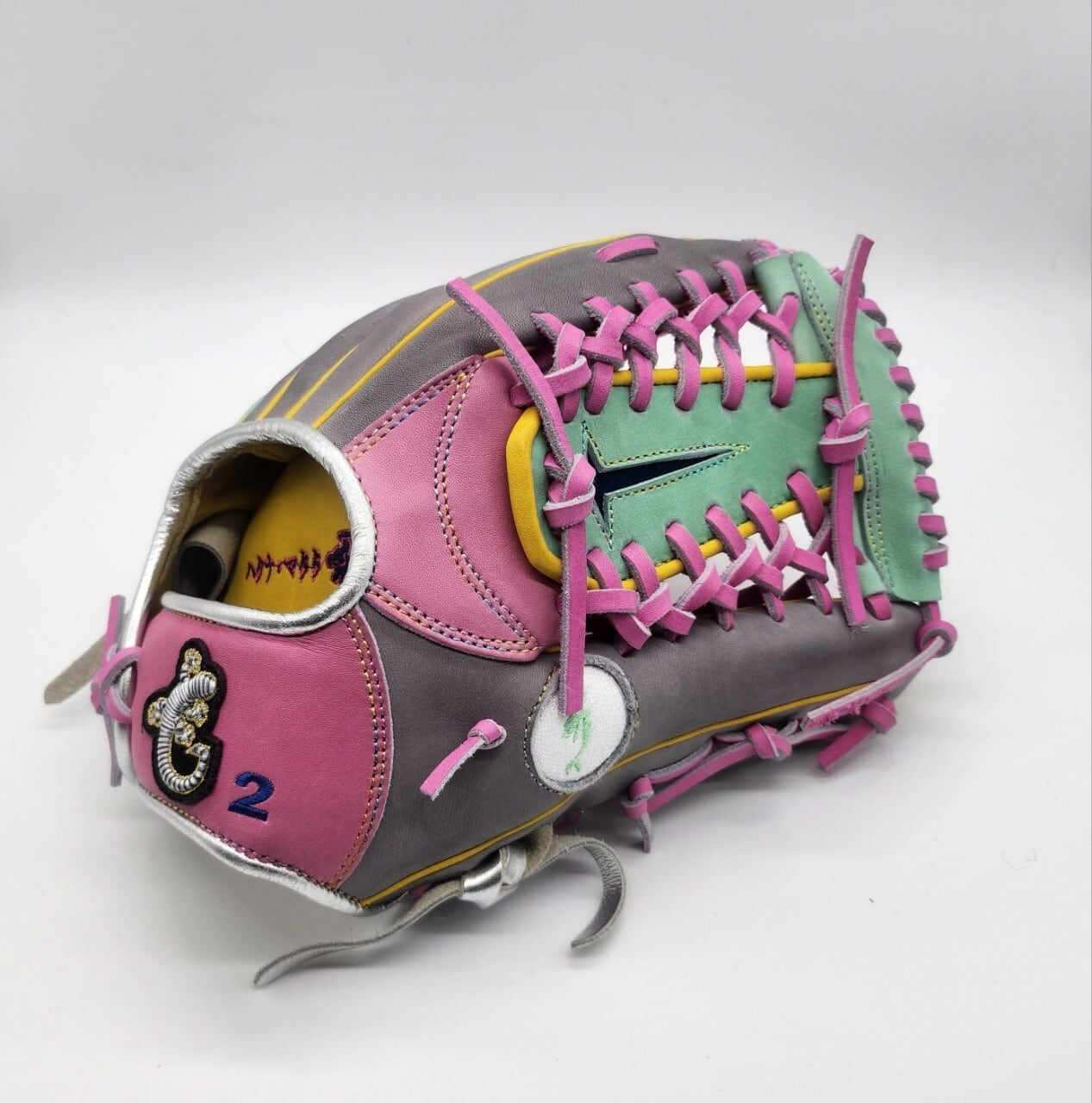 朴グレース直筆サイントーナメント実使用グローブ、ボール、色紙セット 朴グレース直筆サイントーナメント実使用グローブ、ボール、色紙セット