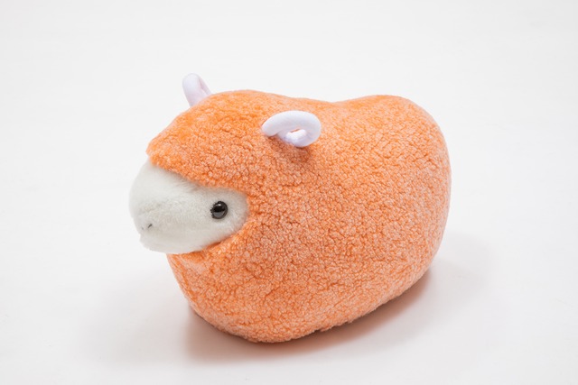 羊フェスタアフターセール　ムートン羊型抱き枕　オレンジ・ピンク・ブルー}