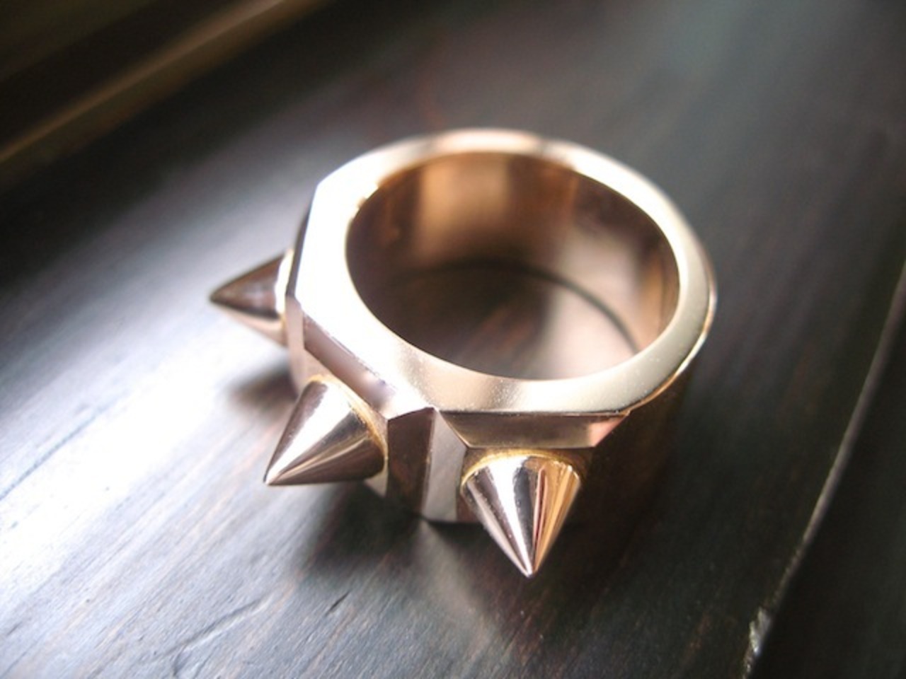 仁尾彫金『ゴールドギャラクシークローバー甲丸リング』ハンドメイド 