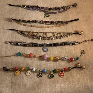 ハンドメイド おしゃれ 民族風 カラフル 手作り ブレスレット