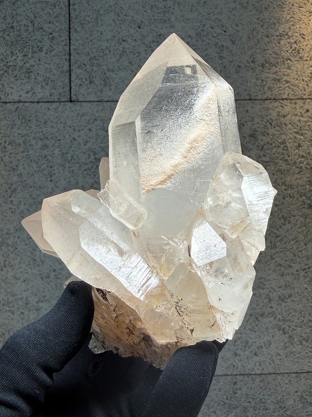 クォーツクラスター【ML-0116】インド マニカラン