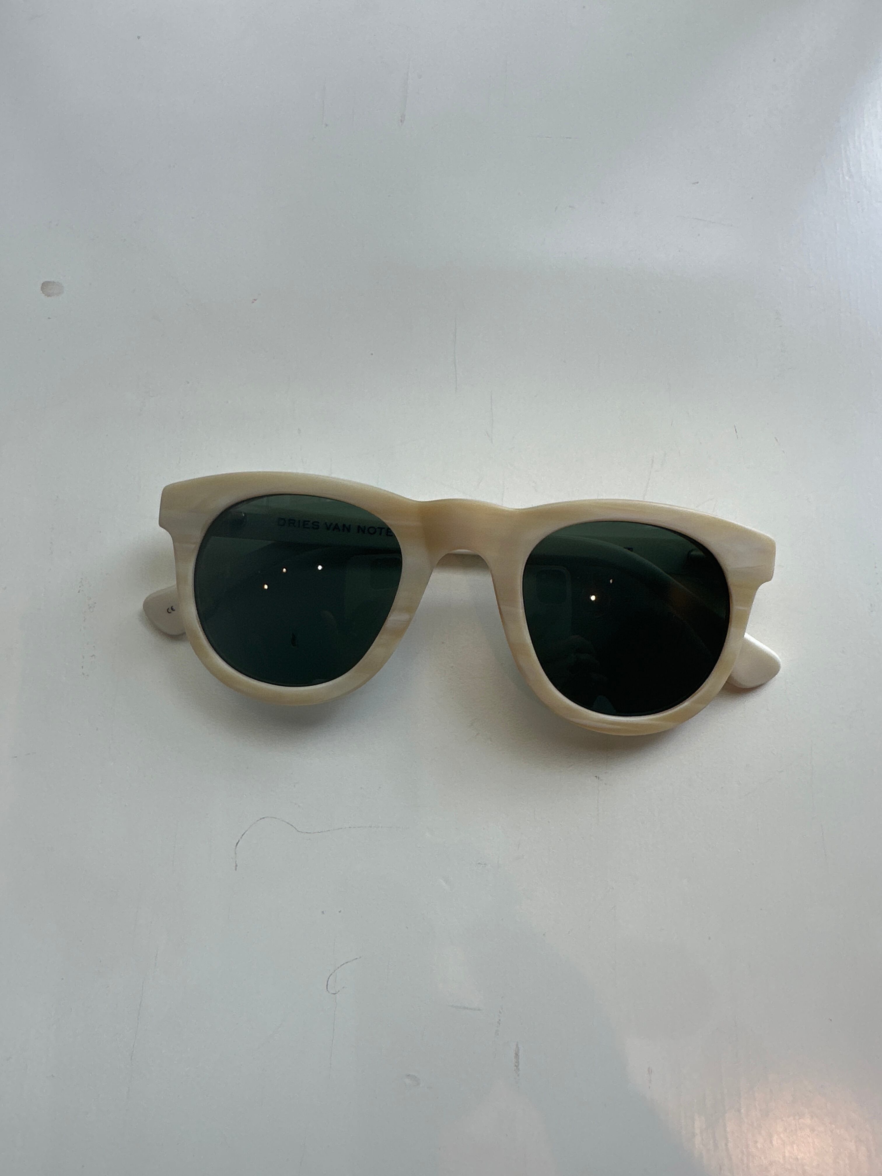 New DRIES VAN NOTEN クリーミーなサングラス | nur vintage apartment