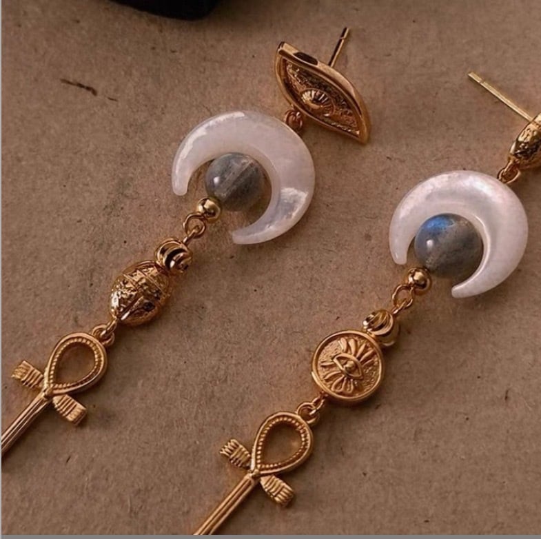 【4月新作アイテム】【合計5999円以上で購入可能】Egypt desiph pierce エジプトデザインピアス