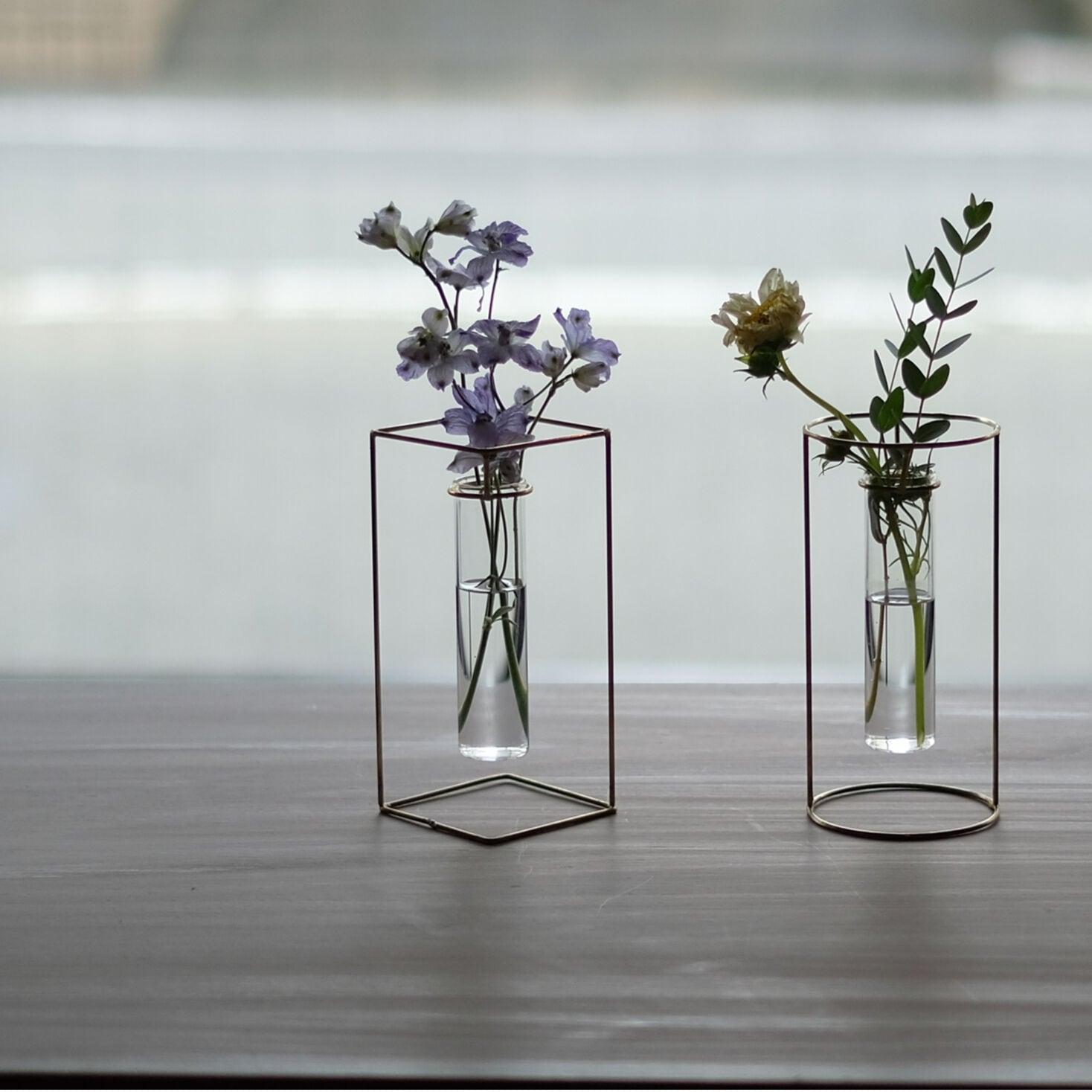 PIKE stand brass vase | WEST VILLAGE TOKYO