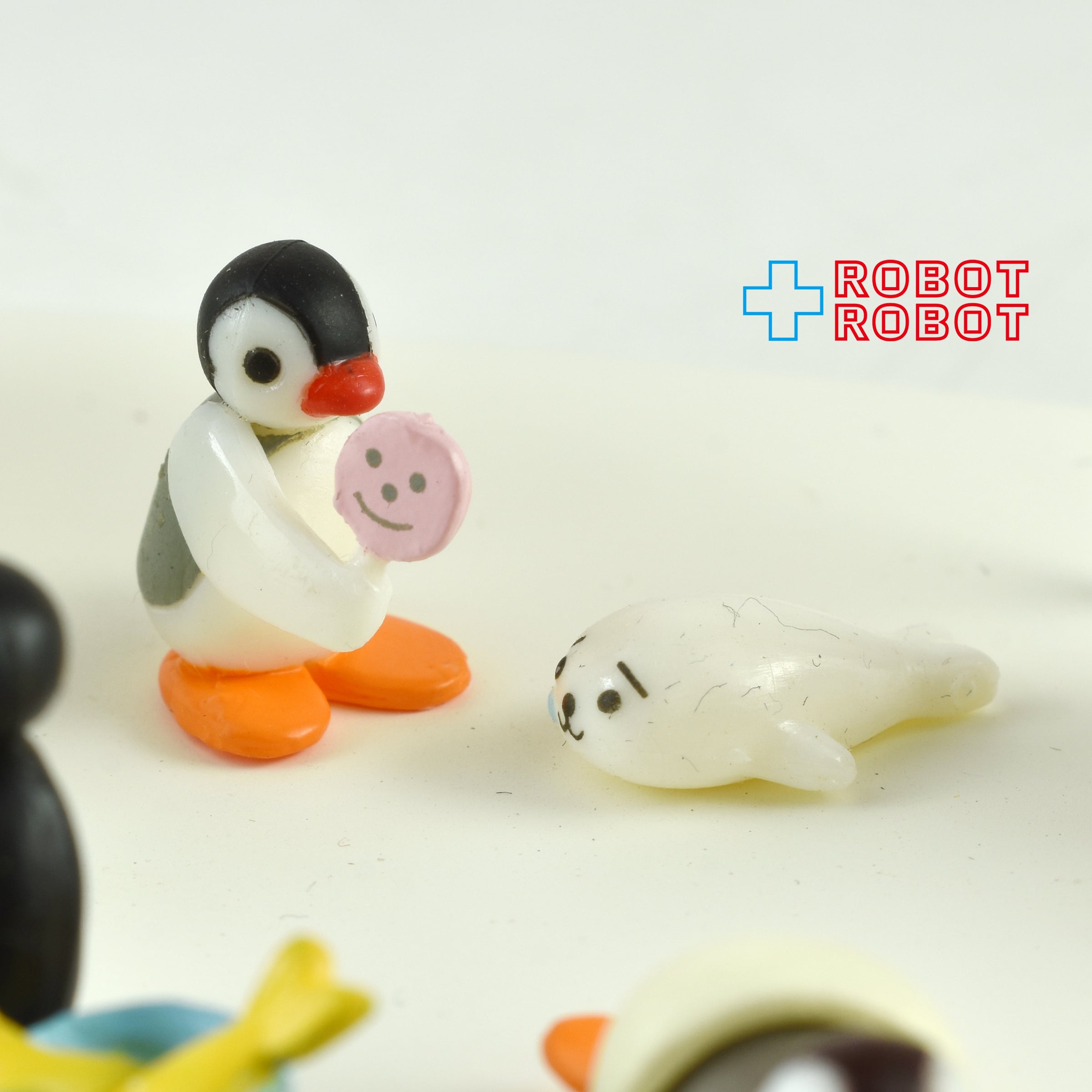 ピングーエッグ ミニフィギュアとジオラマセット | ROBOTROBOT