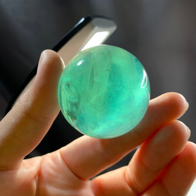 s142 グリーンフローライトスフィア