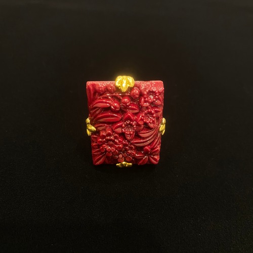 Red floral rectangle big ring 
