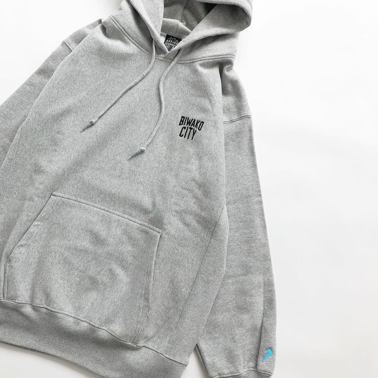 BIWAKO CITY / SWEAT HOOD PARKA (embroidery ver) / ビワコシティ / 刺繍 / スウェット/ フードパーカー / グレー